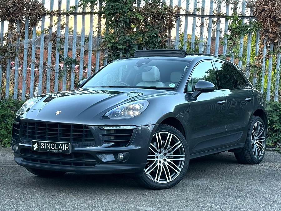 2016 Porsche Macan photo 3