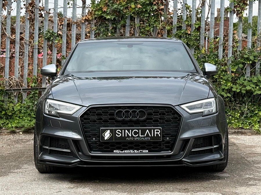 Audi S3 photo 2