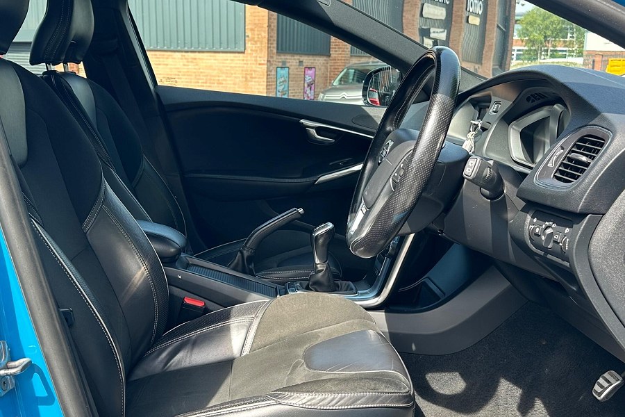 2015 Volvo V40 photo 14