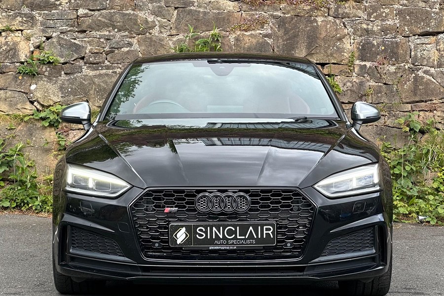 Audi S5 photo 2
