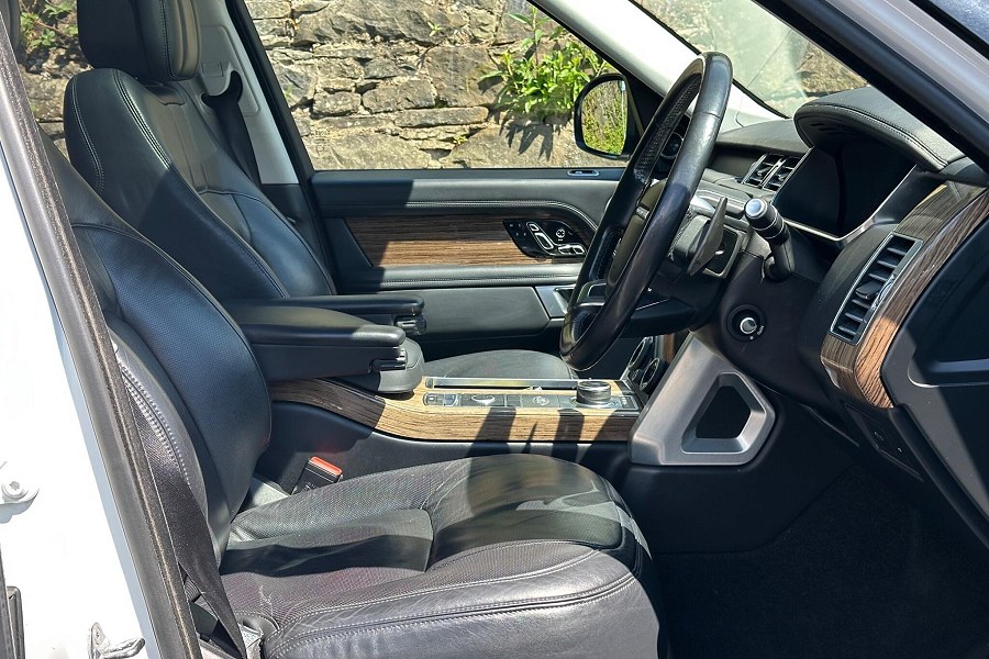 2020 Land Rover Range Rover photo 11