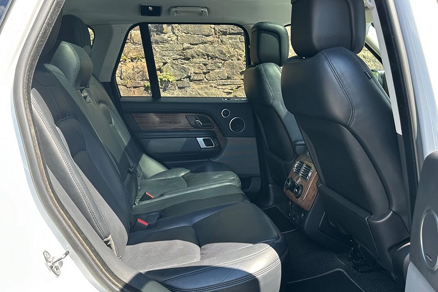 2020 Land Rover Range Rover photo 13