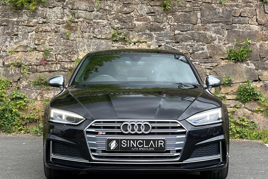 Audi S5 photo 2