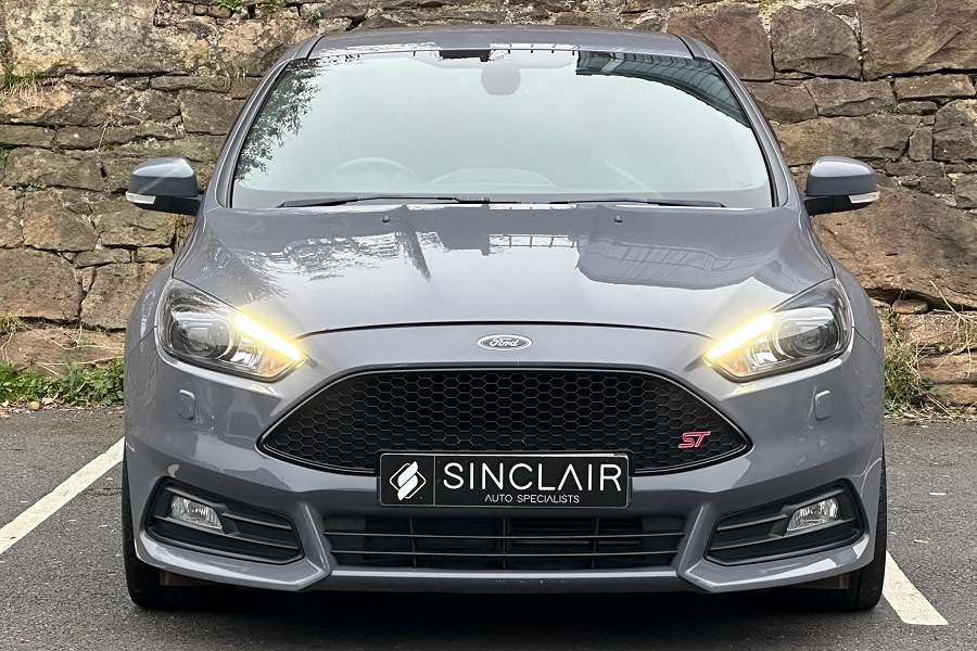 Ford Focus photo 2
