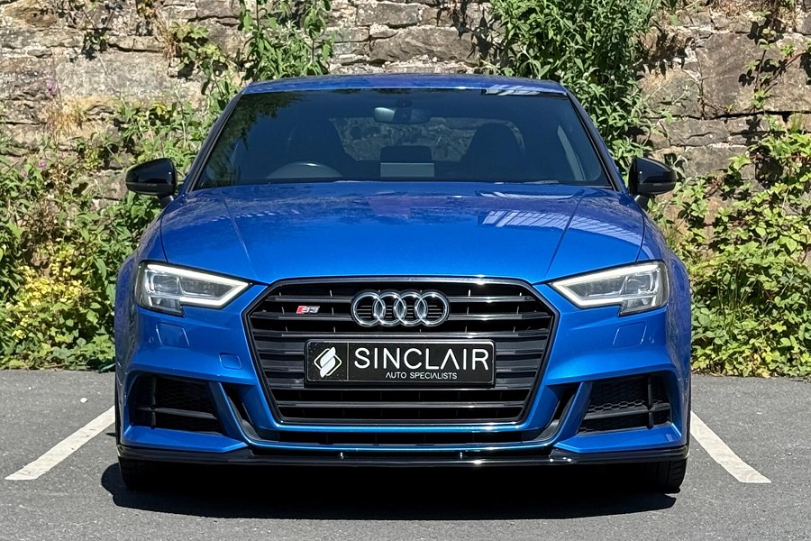 Audi S3 photo 2