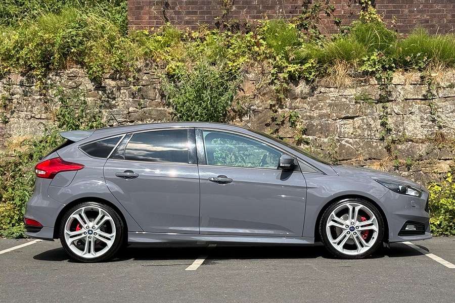 2016 Ford Focus photo 7