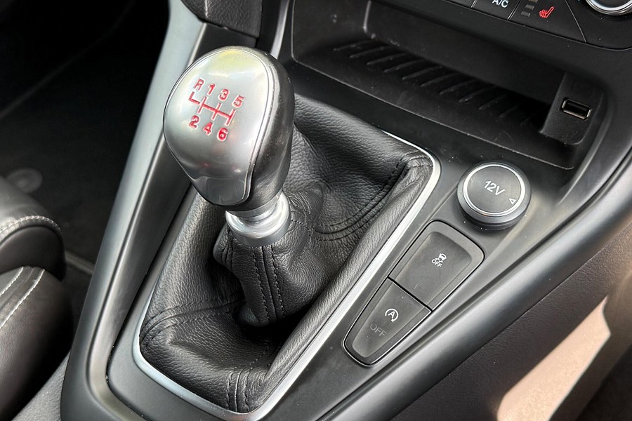 2016 Ford Focus photo 10