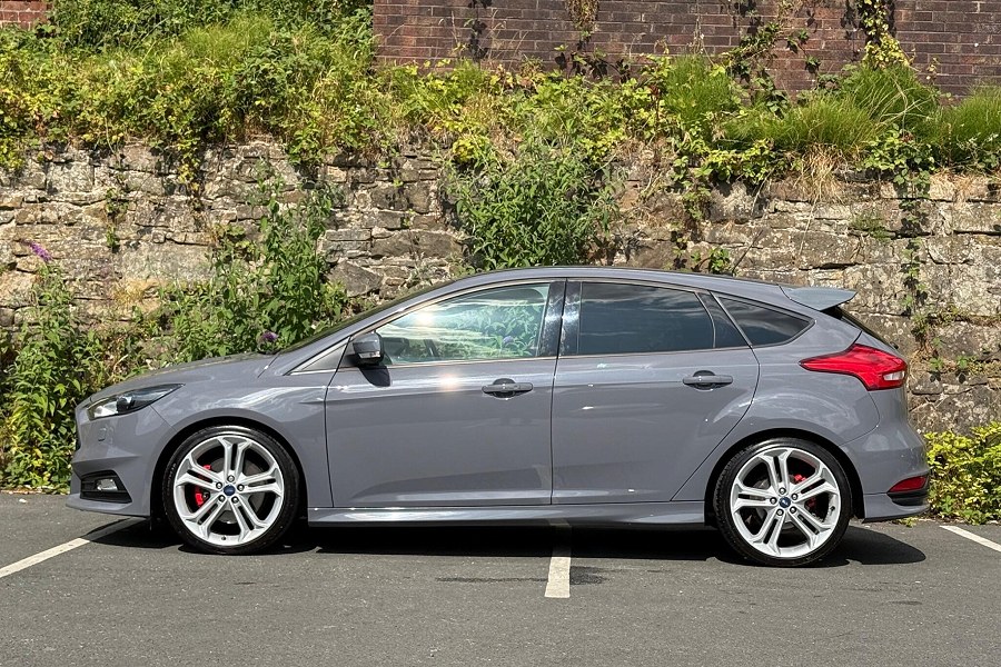 2016 Ford Focus photo 5