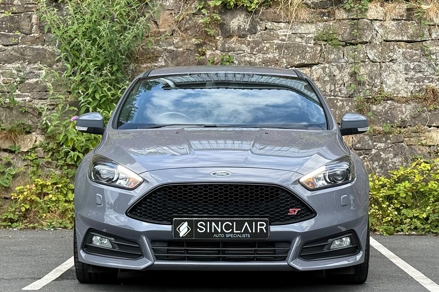 Ford Focus photo 2