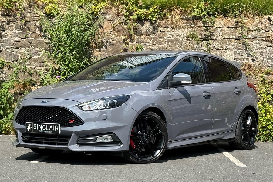 2017 Ford Focus photo 3