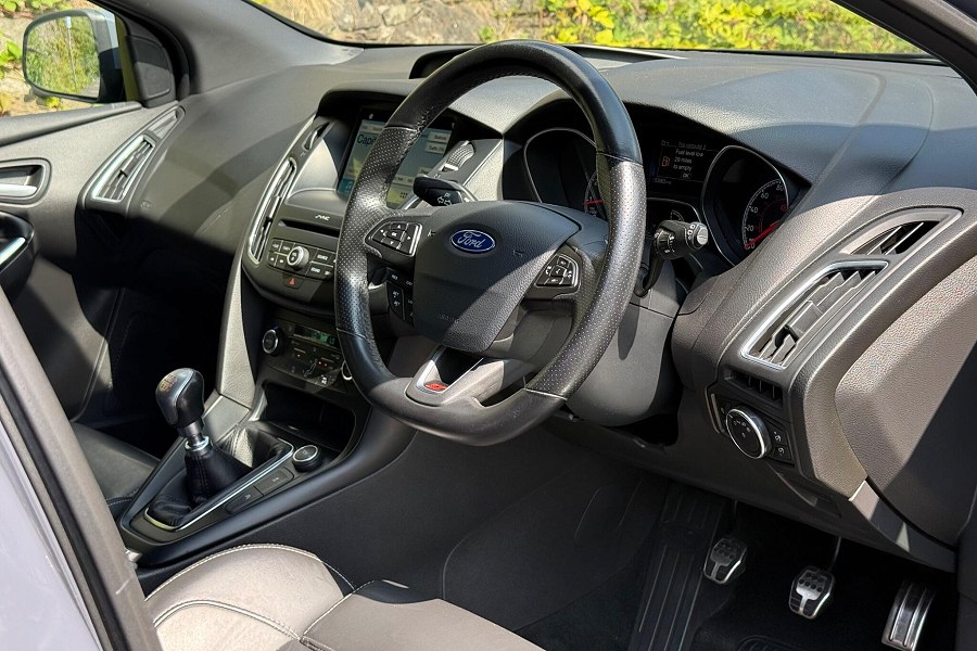 2017 Ford Focus photo 13
