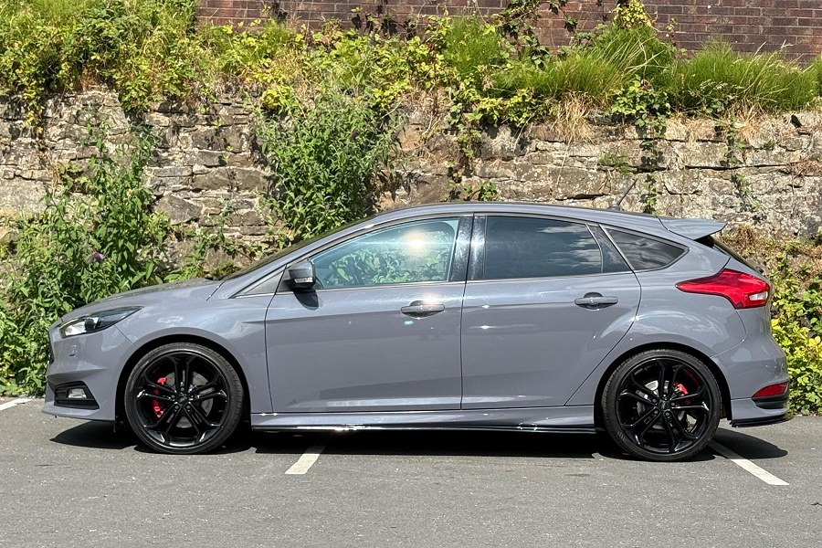 2017 Ford Focus photo 4