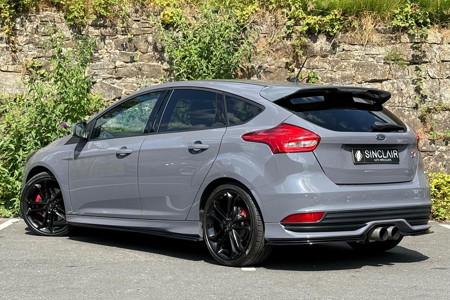 2017 Ford Focus photo 6