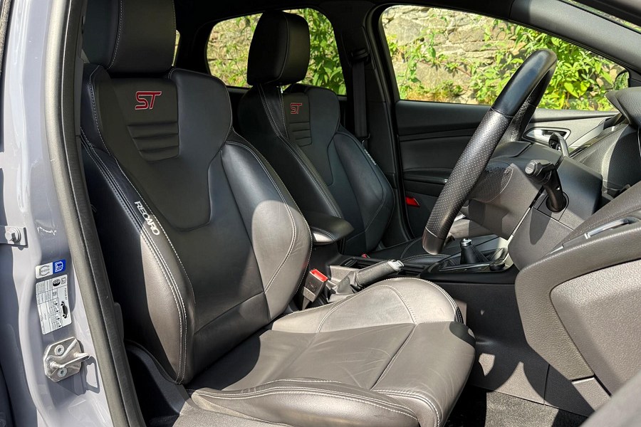 2017 Ford Focus photo 11