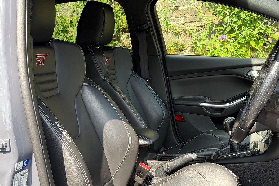 2017 Ford Focus photo 12