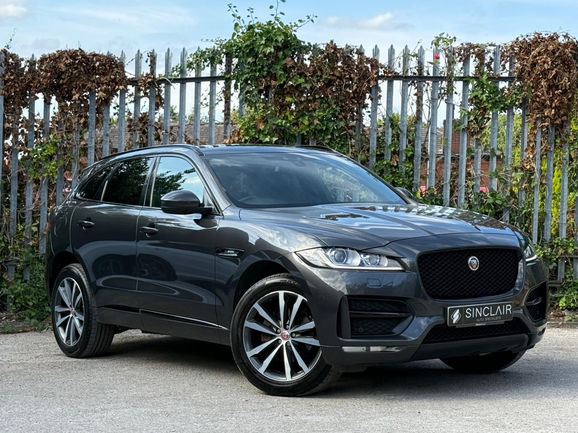 2018 Jaguar F-PACE 2.0 D180 R-Sport Auto AWD Euro 6 (s/s) 5dr for sale at Sinclair Auto Specialists