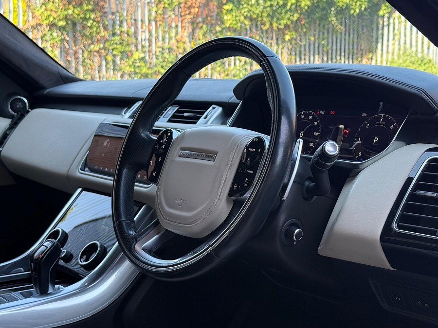 2018 Land Rover Range Rover Sport photo 8