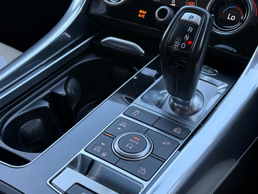 2018 Land Rover Range Rover Sport photo 9
