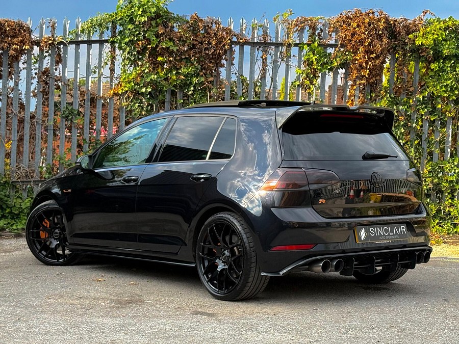 2018 Volkswagen Golf photo 4