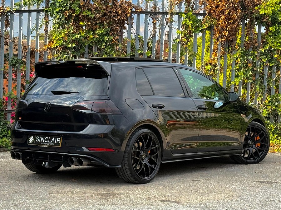 2018 Volkswagen Golf photo 8