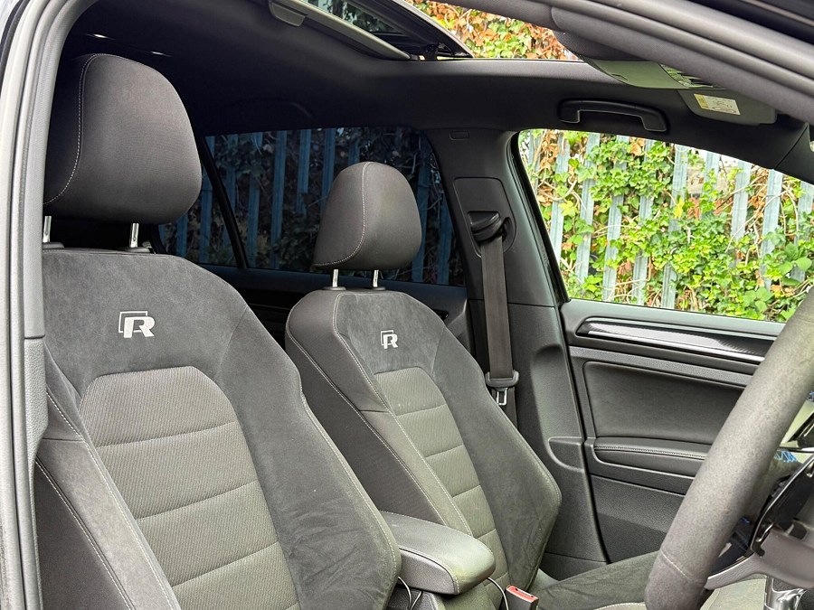 2018 Volkswagen Golf photo 12