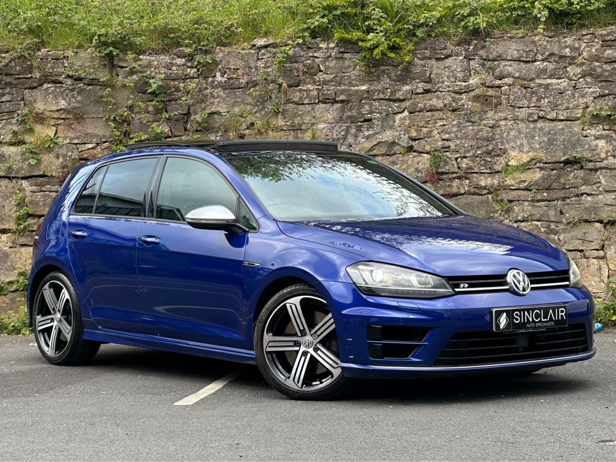 2015 Volkswagen Golf 2.0 TSI BlueMotion Tech R DSG 4Motion Euro 6 (s/s) 5dr for sale at Sinclair Auto Specialists