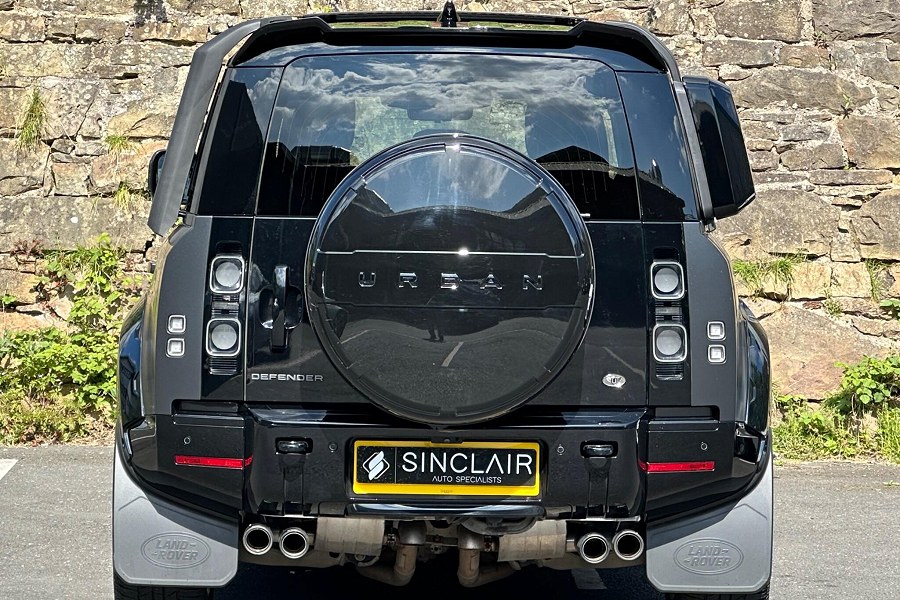 2021 Land Rover Defender 110 photo 6