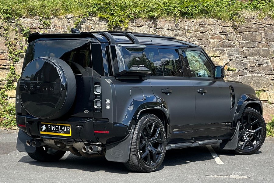 2021 Land Rover Defender 110 photo 8
