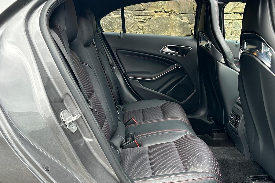 2015 Mercedes-Benz A Class photo 14