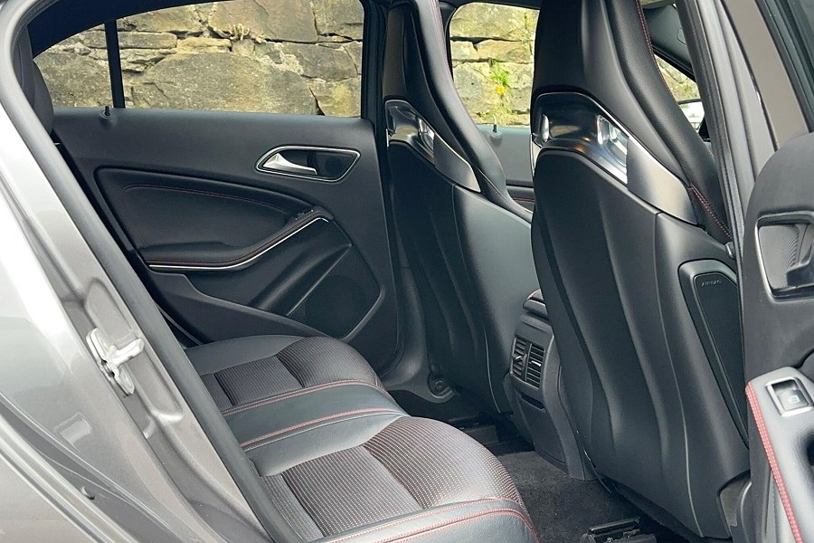 2015 Mercedes-Benz A Class photo 13