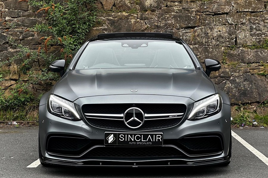 Mercedes-Benz C Class photo 2