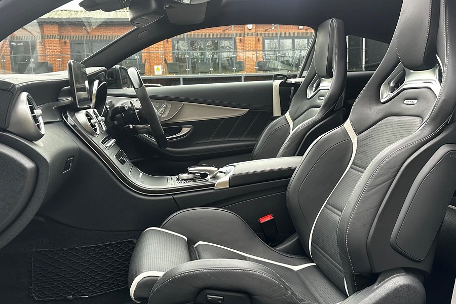 2018 Mercedes-Benz C Class photo 11
