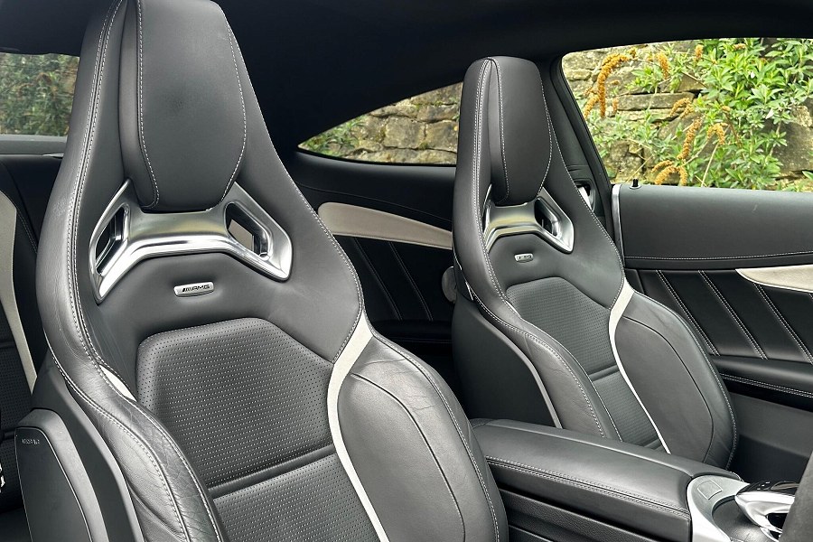 2018 Mercedes-Benz C Class photo 12