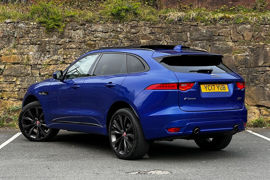 2017 Jaguar F-PACE photo 6