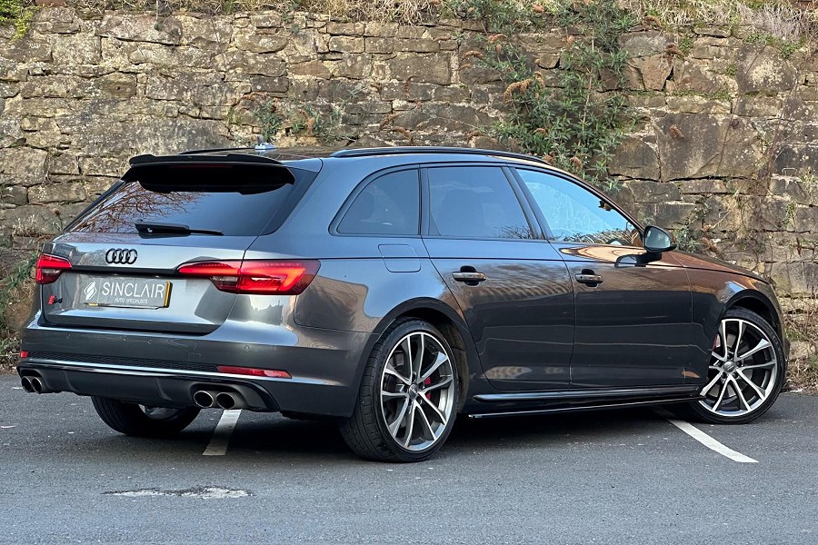2017 Audi S4 Avant photo 6