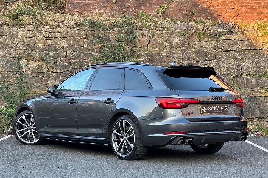 2017 Audi S4 Avant photo 7