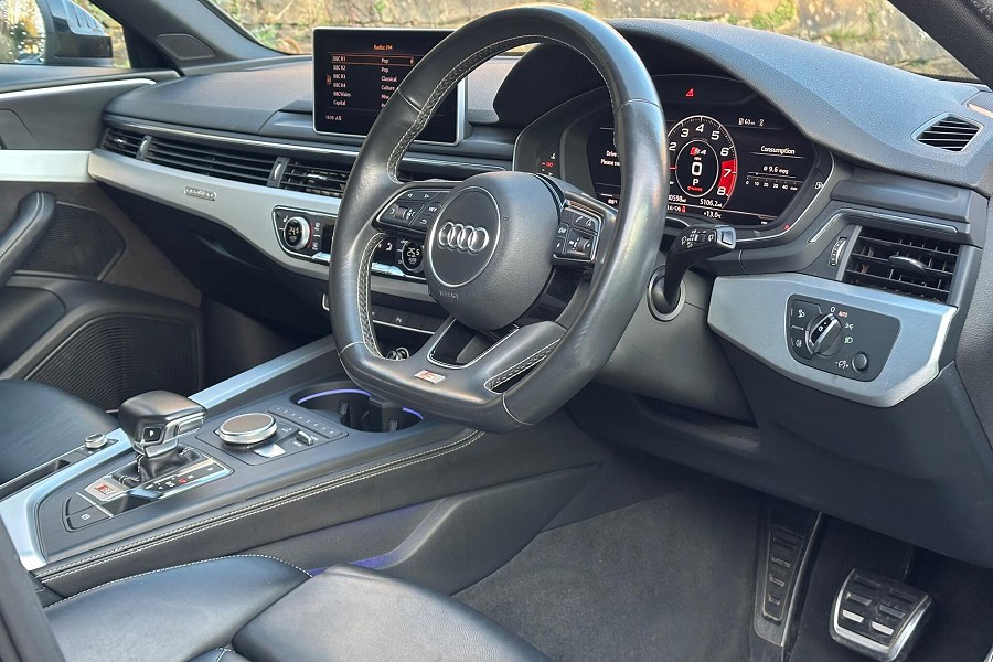 2017 Audi S4 Avant photo 9