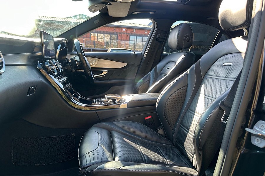 2016 Mercedes-Benz C Class photo 11