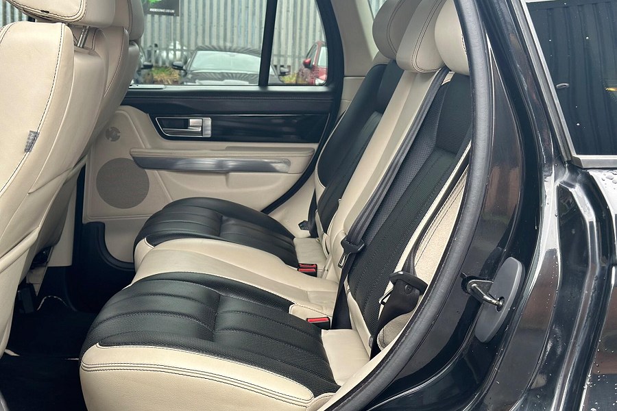 2012 Land Rover Range Rover Sport photo 11