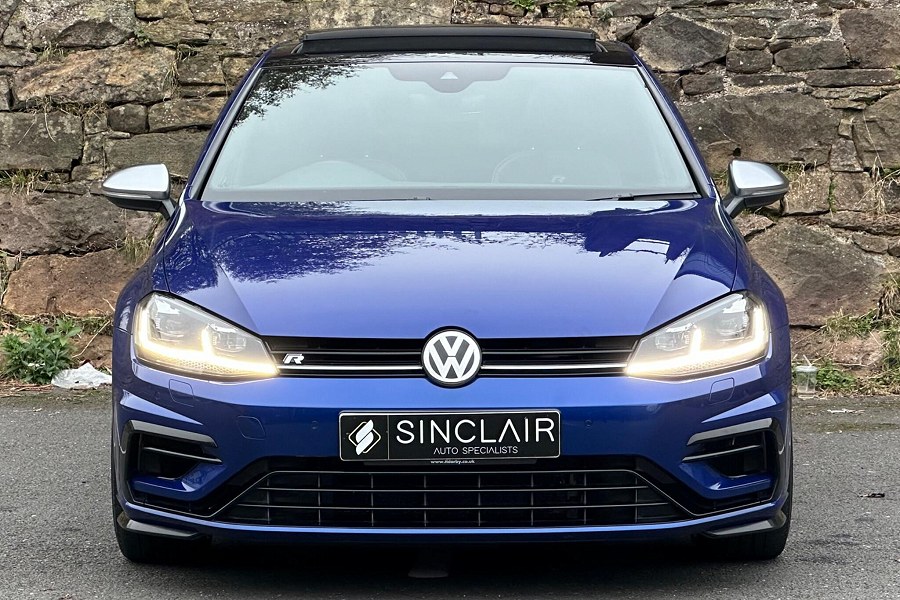 Volkswagen Golf photo 2