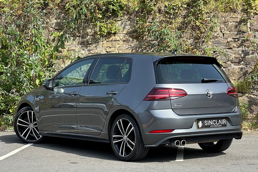 2017 Volkswagen Golf photo 8