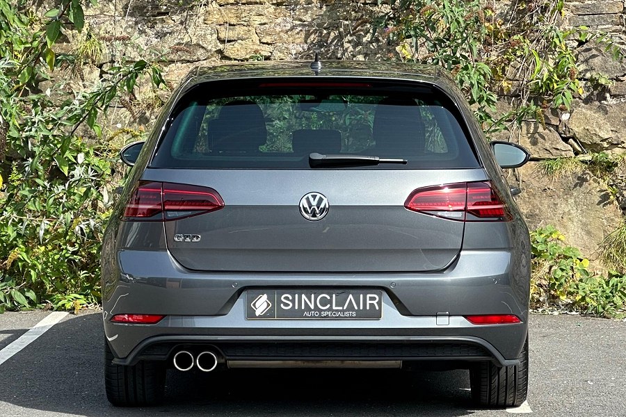 2017 Volkswagen Golf photo 7