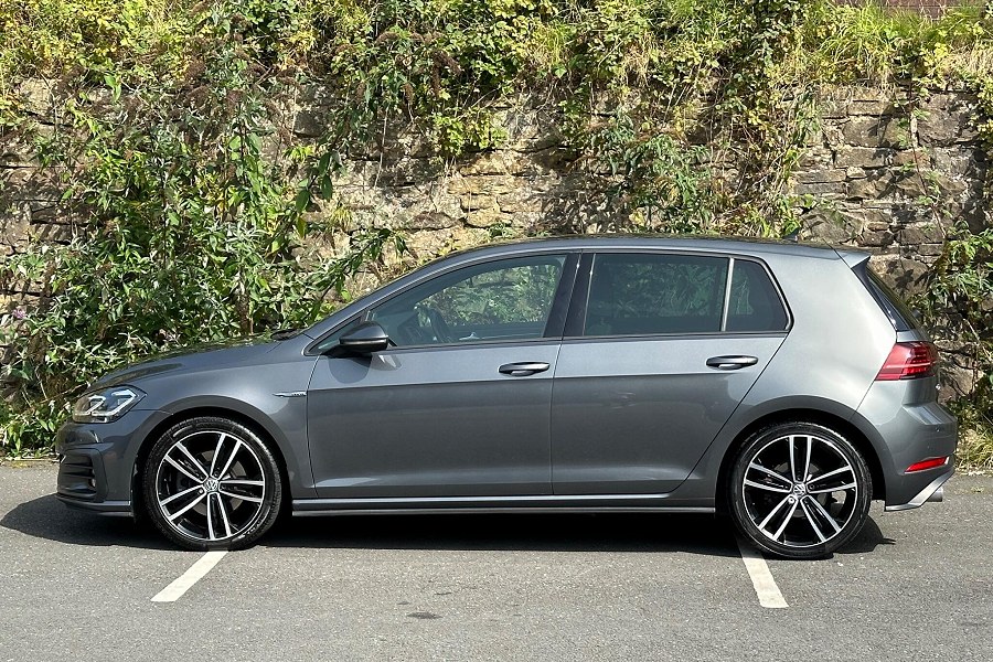 2017 Volkswagen Golf photo 4