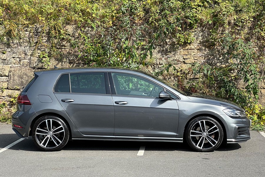 2017 Volkswagen Golf photo 5