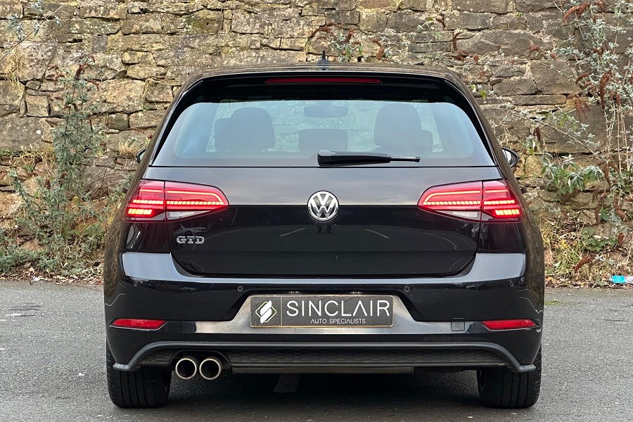 2017 Volkswagen Golf photo 7