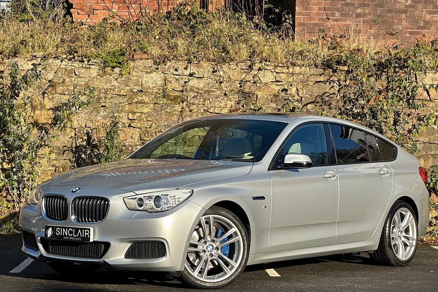2015 BMW 5 Series Gran Turismo photo 3