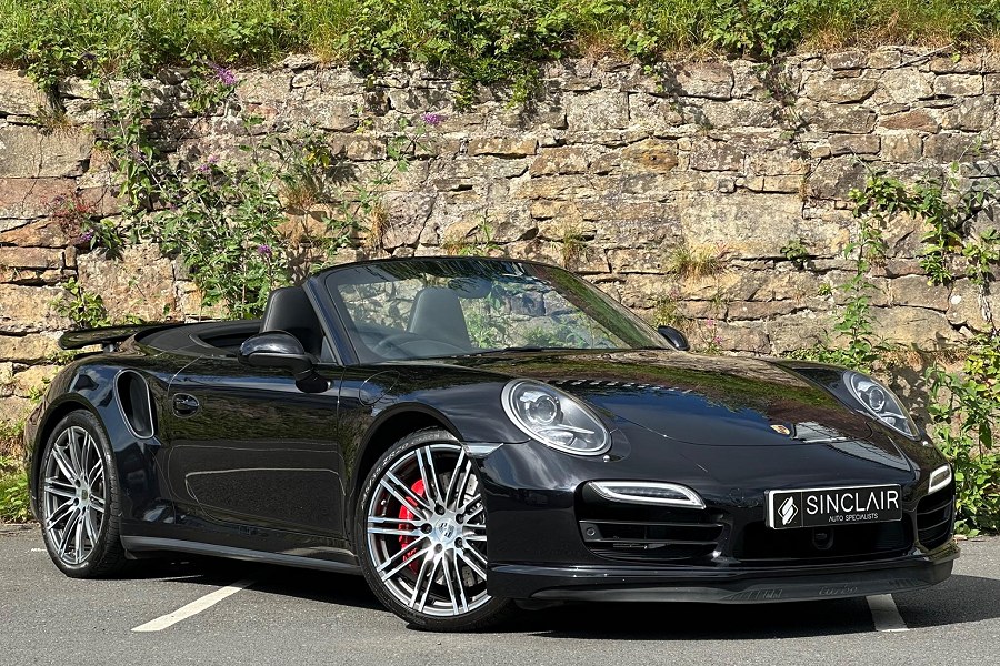 Porsche 911 photo 2