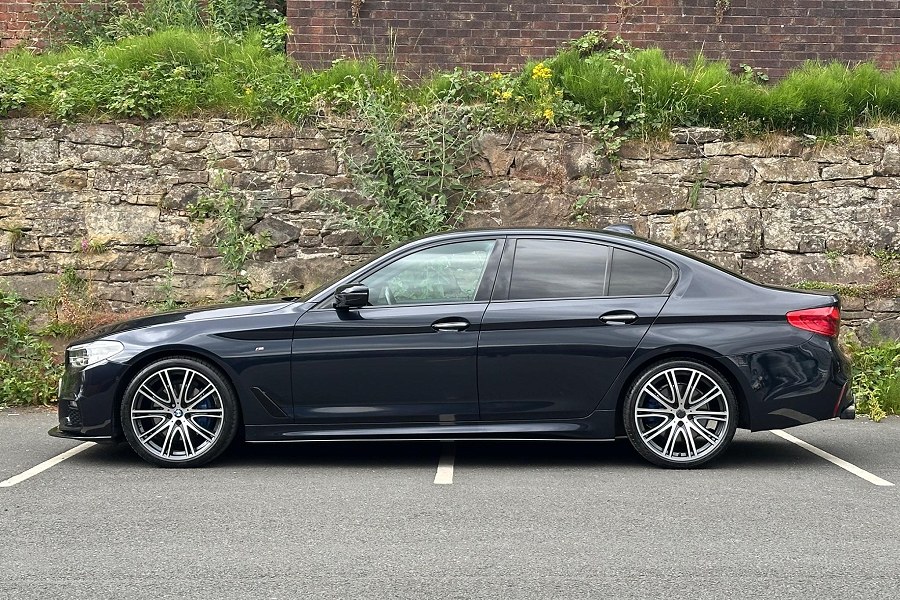 2017 BMW 5 Series photo 5