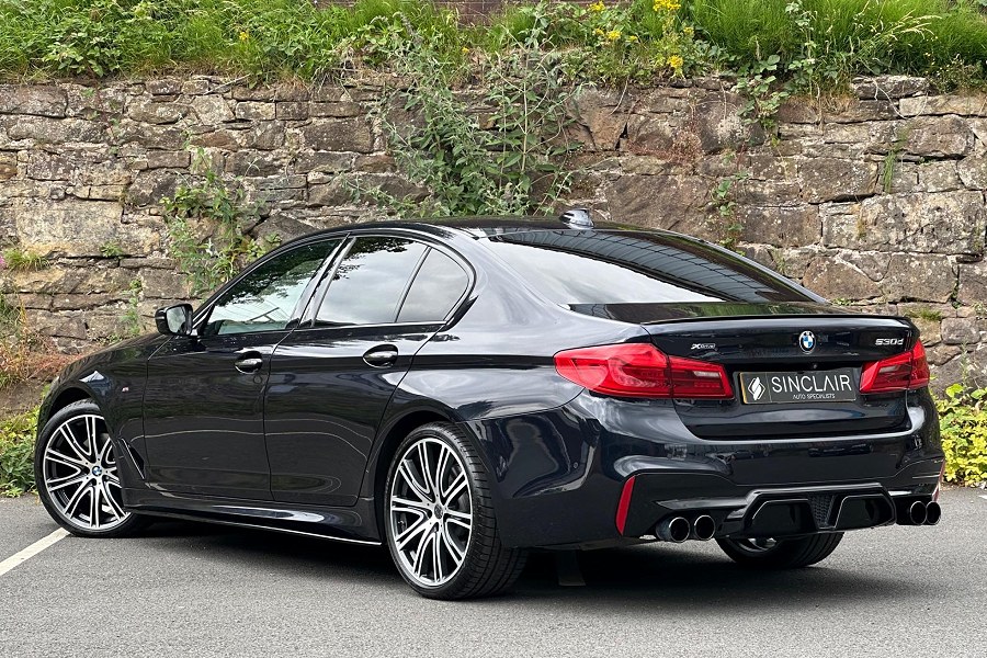 2017 BMW 5 Series photo 7