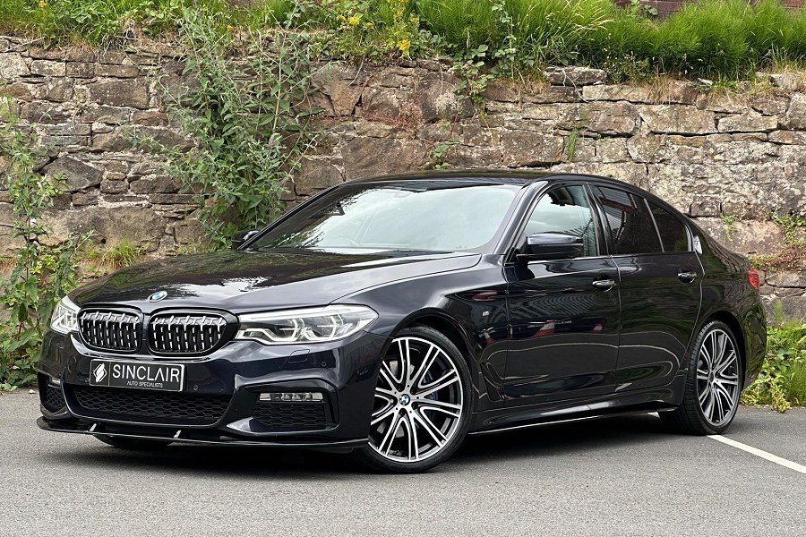2017 BMW 5 Series photo 3